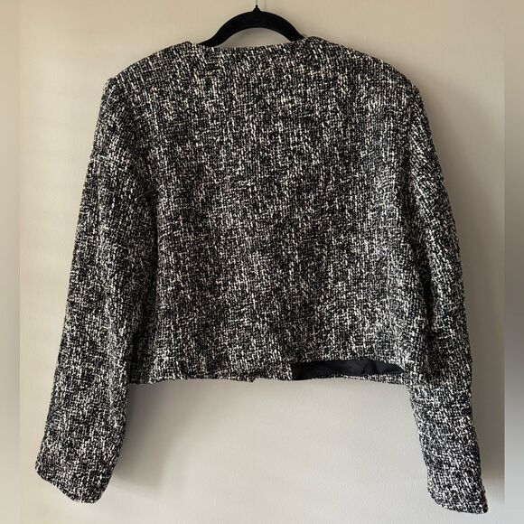 Zara TEXTURED SHORT BLAZER Size XL - Picture 6 of 9